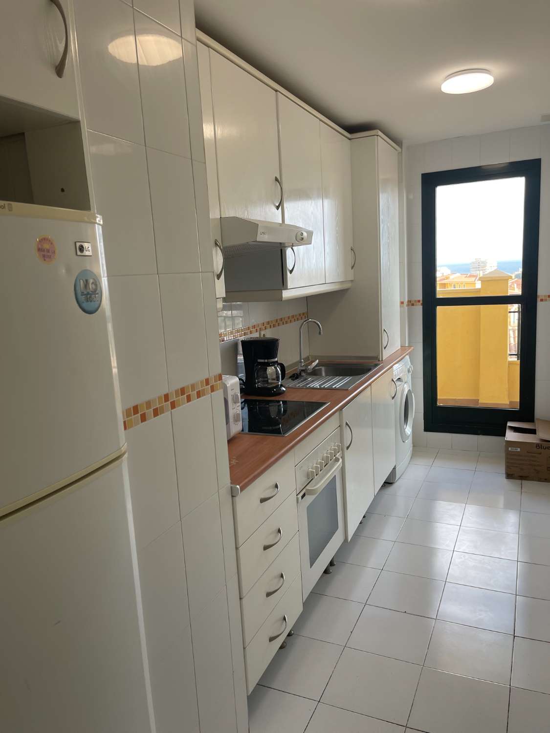 Bellissimo appartamento con vista sul mare in vendita a Benalmadena.