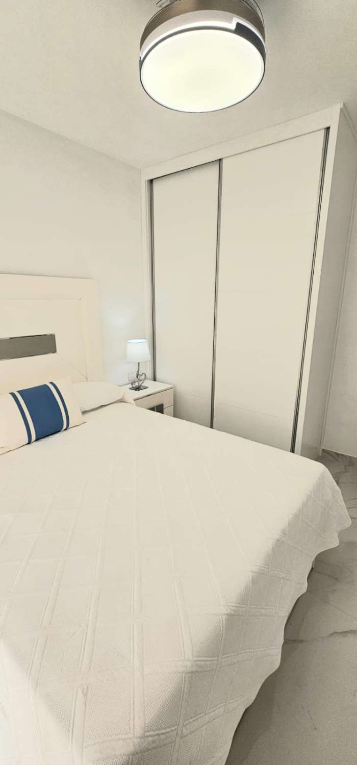 REF.3103 LANGTIDS – SMUK LEJLIGHED VED STRANDEN TIL LEJE I FUENGIROLA