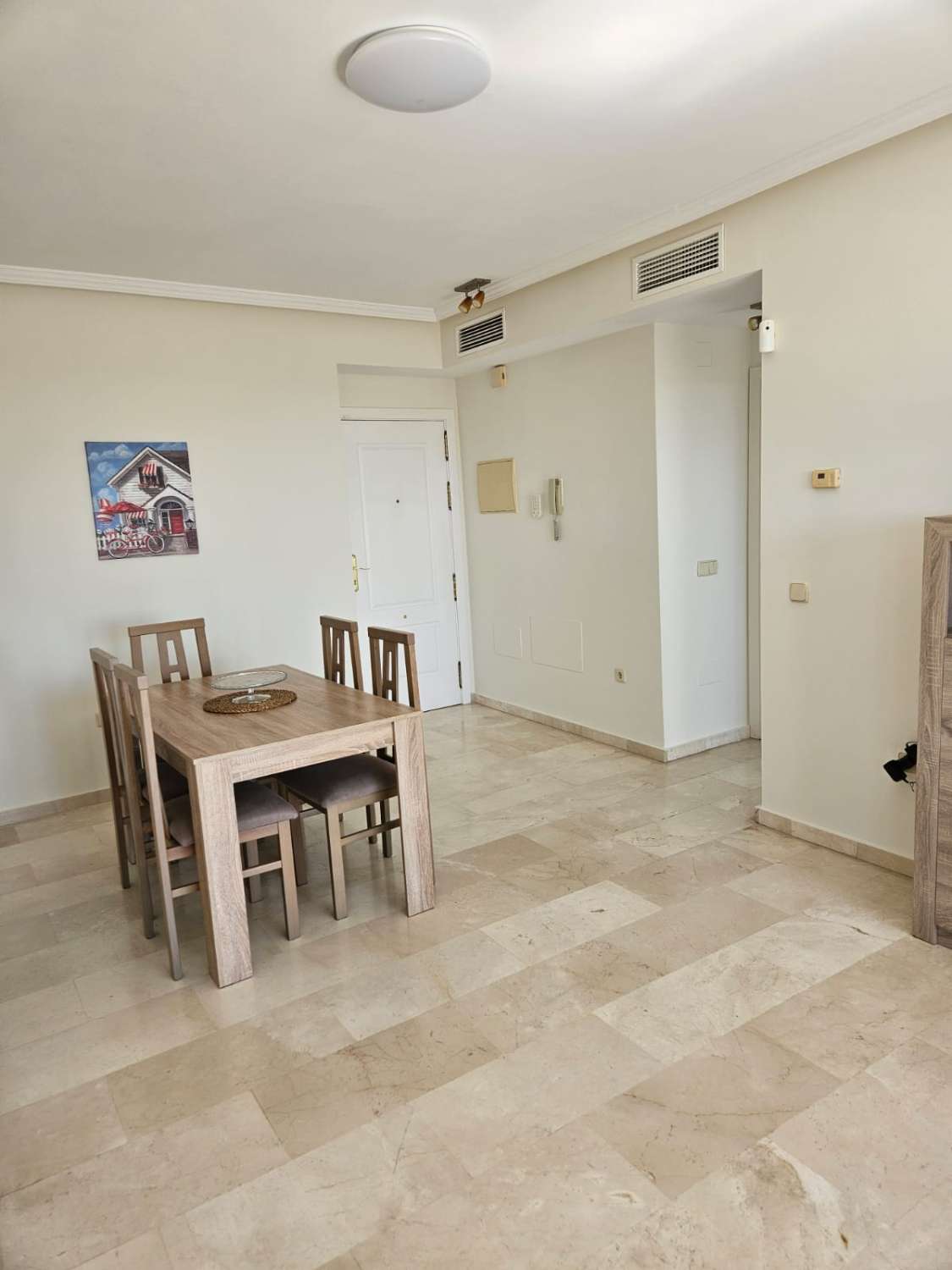 Von jetzt bis zum 30.06.2026 zur Miete, wunderschöne Wohnung mit Meerblick in Benalmadena.