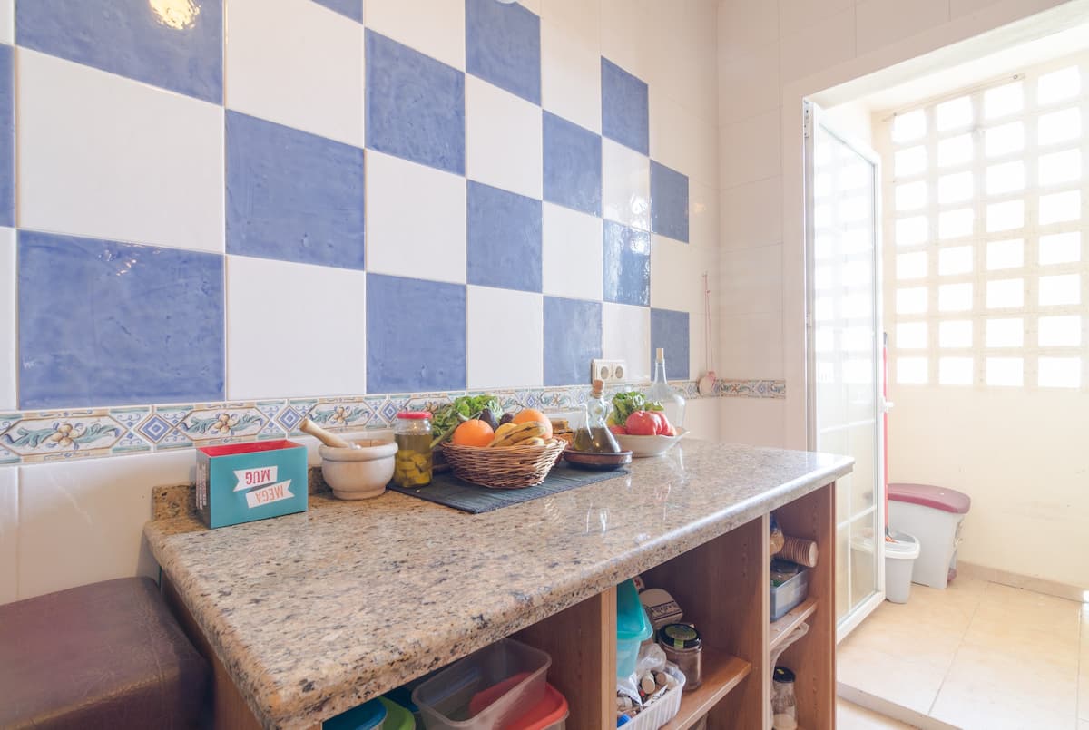 PRAKTFULL TOPPLEILIGHET MED HAVUTSIKT TIL SALGS I LA CARIHUELA 300 METER FRA STRANDEN (TORREMOLINOS)