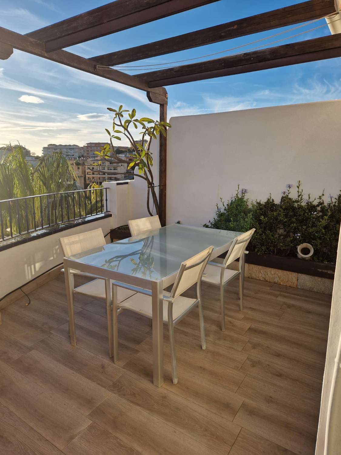 MOOI PENTHOUSE TE HUUR VAN 25.01.26-15.6.26 EN VAN 1.10.26-15.6.27 IN MIJAS