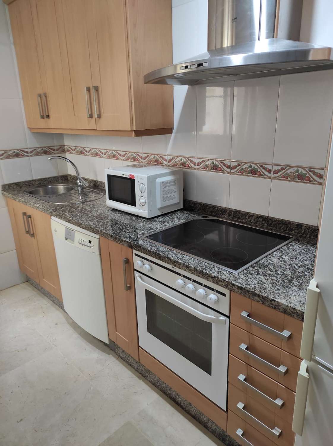 Appartement te huur in Benalmádena