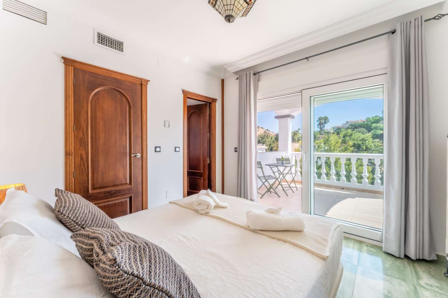 DOPPELFREIHÄLFTE ZU MIETEN IN CORTIJO DE TORREQUEBRADA (BENALMADENA)