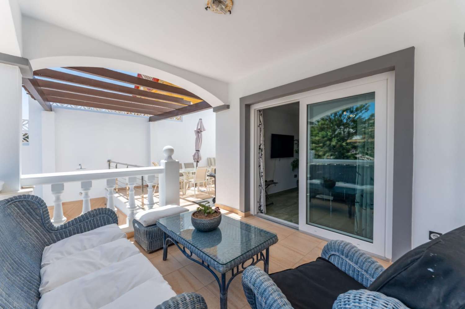 DOPPELFREIHÄLFTE ZU MIETEN IN CORTIJO DE TORREQUEBRADA (BENALMADENA)