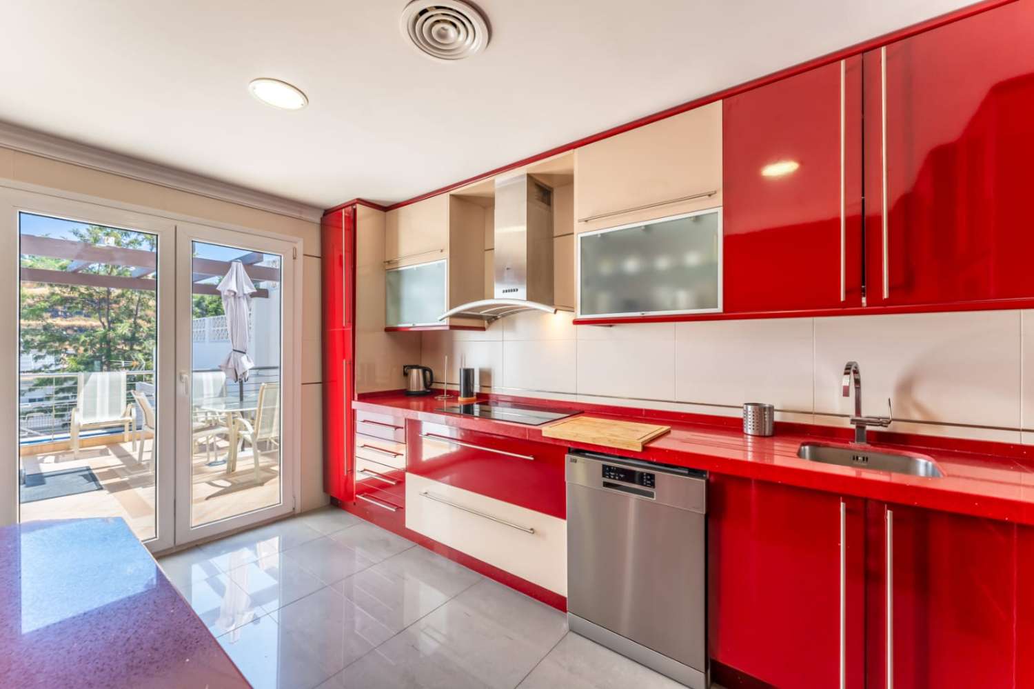 DOPPELFREIHÄLFTE ZU MIETEN IN CORTIJO DE TORREQUEBRADA (BENALMADENA)