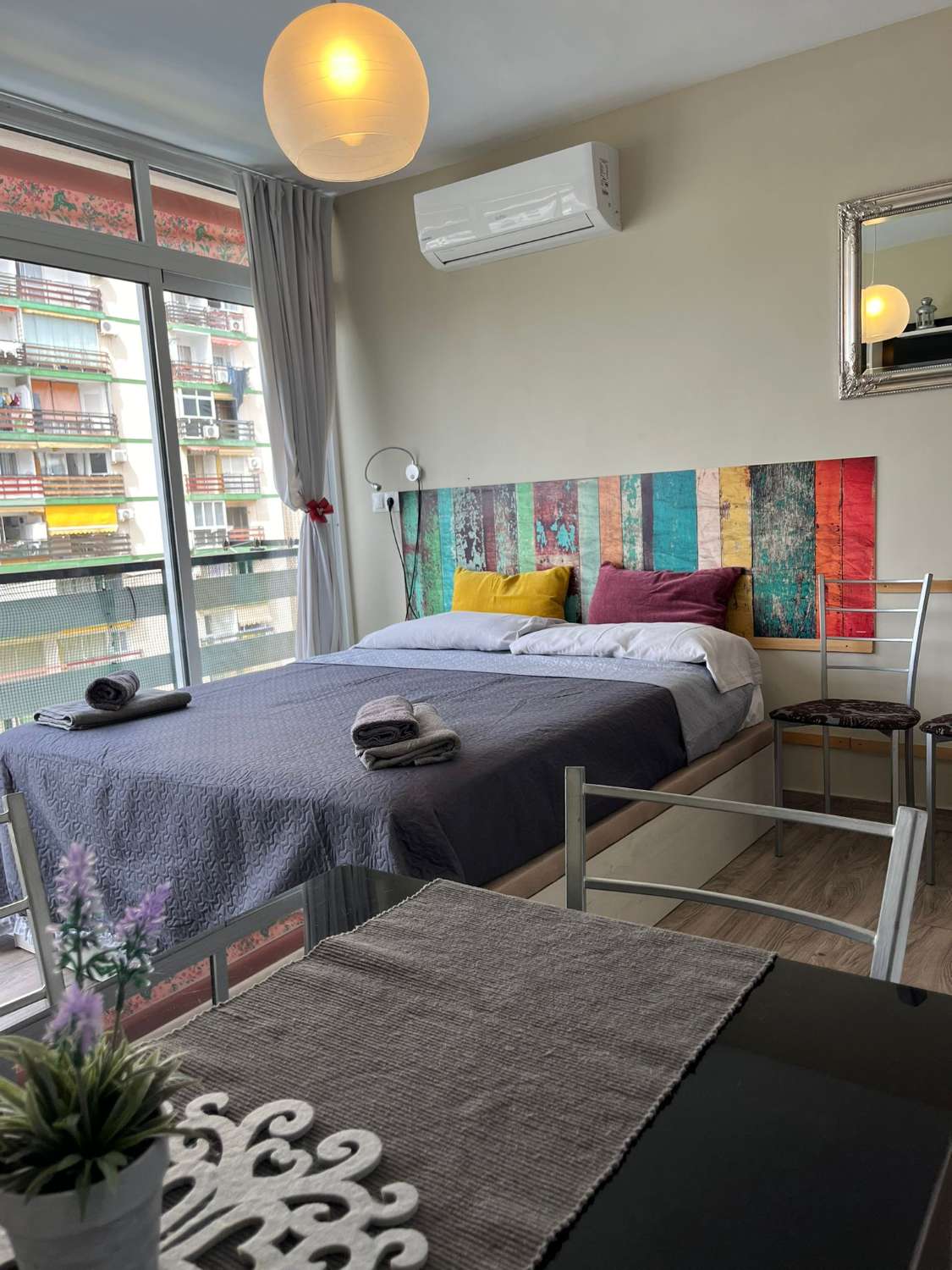 HET WORDT VOOR DE LANGE TERMIJN VERHUURD VANUIT DE STUDIO OP 1.10.26 IN BENALMADENA, COSTA.