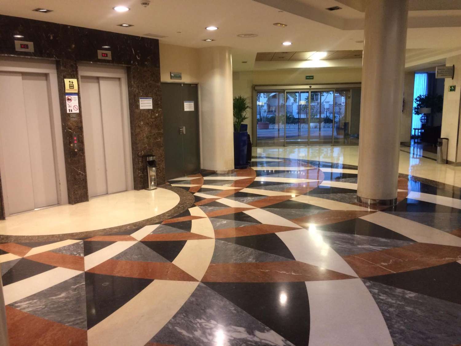 Uthyrning från 01.09.2026-30.6.2027 Fin lägenhet med havsutsikt 200 meter från stranden i Benalmadena