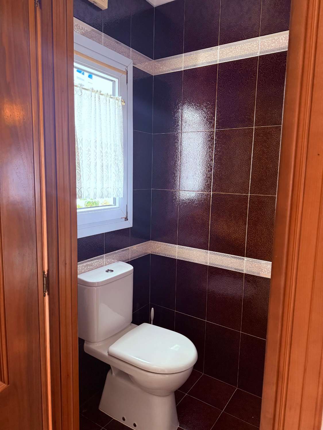 Larga temporada. Se alquila estupendo chalet independiente en Torrequebrada (Benalmadena)