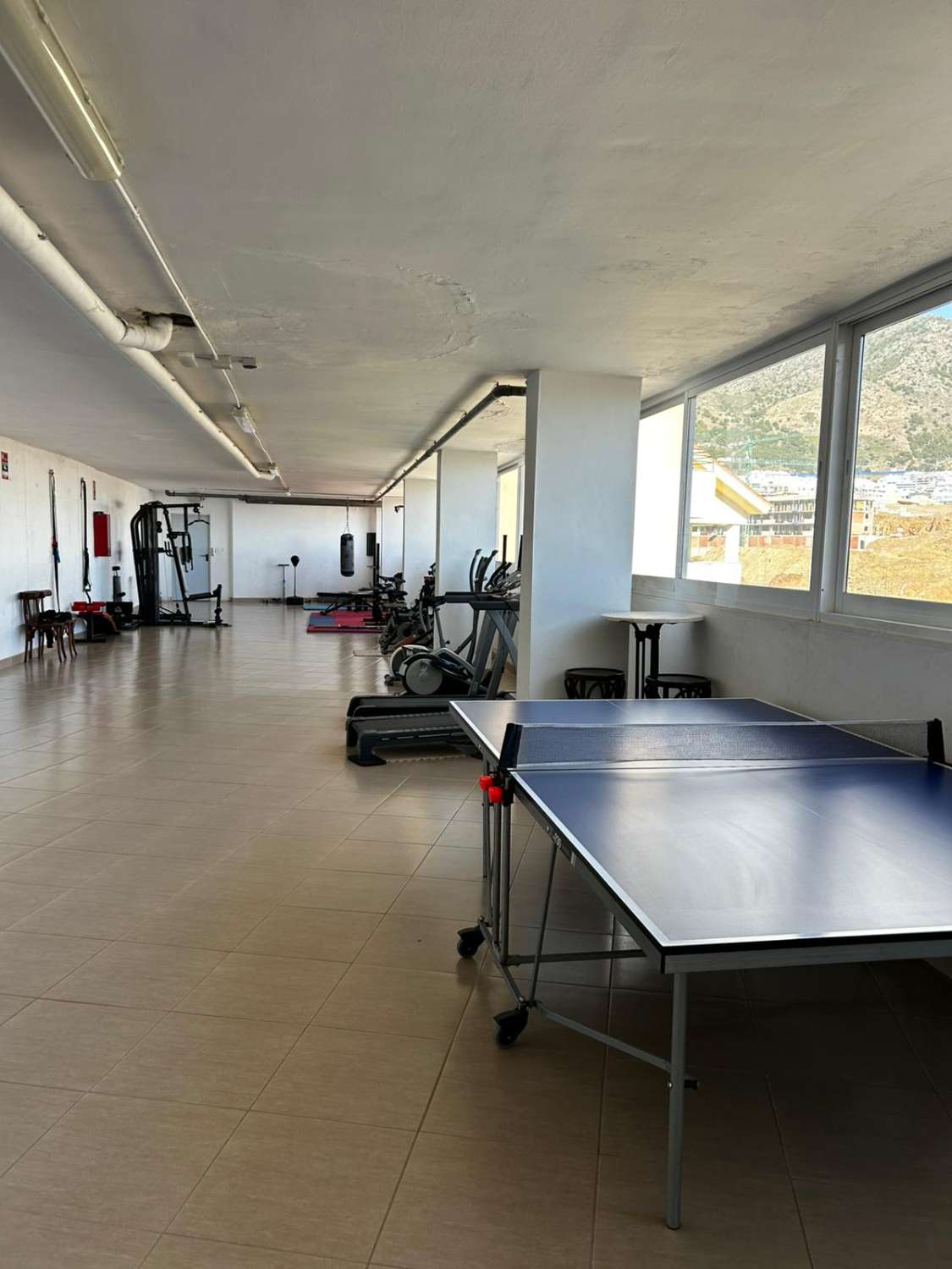 MUKAVA ASUNTO MERINÄKÖALOILTA VUOKRATTAVANA PITKÄAIKAISESTI TORREBLANCAN ALUEELLA (FUENGIROLA)