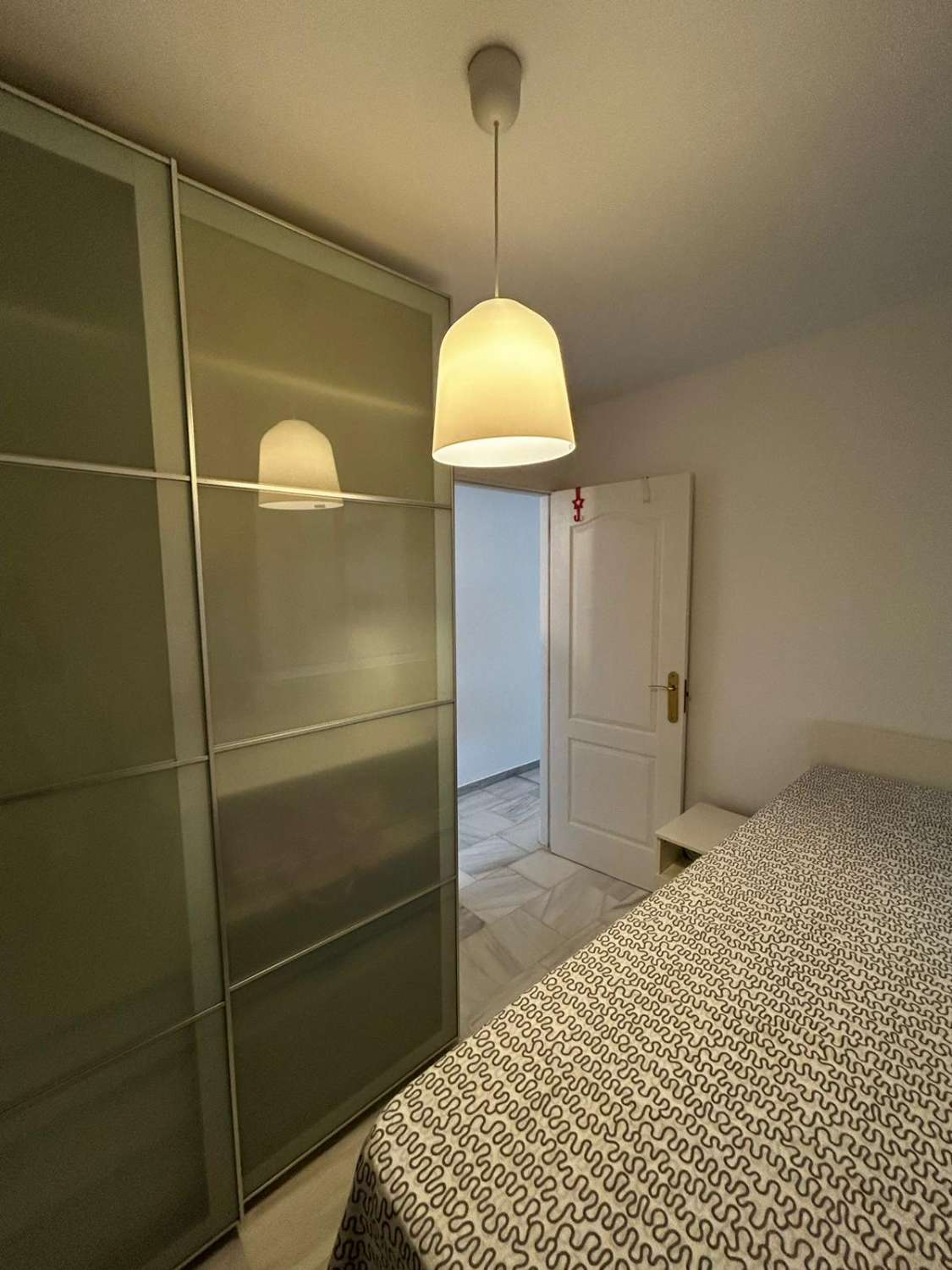 MUKAVA ASUNTO MERINÄKÖALOILTA VUOKRATTAVANA PITKÄAIKAISESTI TORREBLANCAN ALUEELLA (FUENGIROLA)