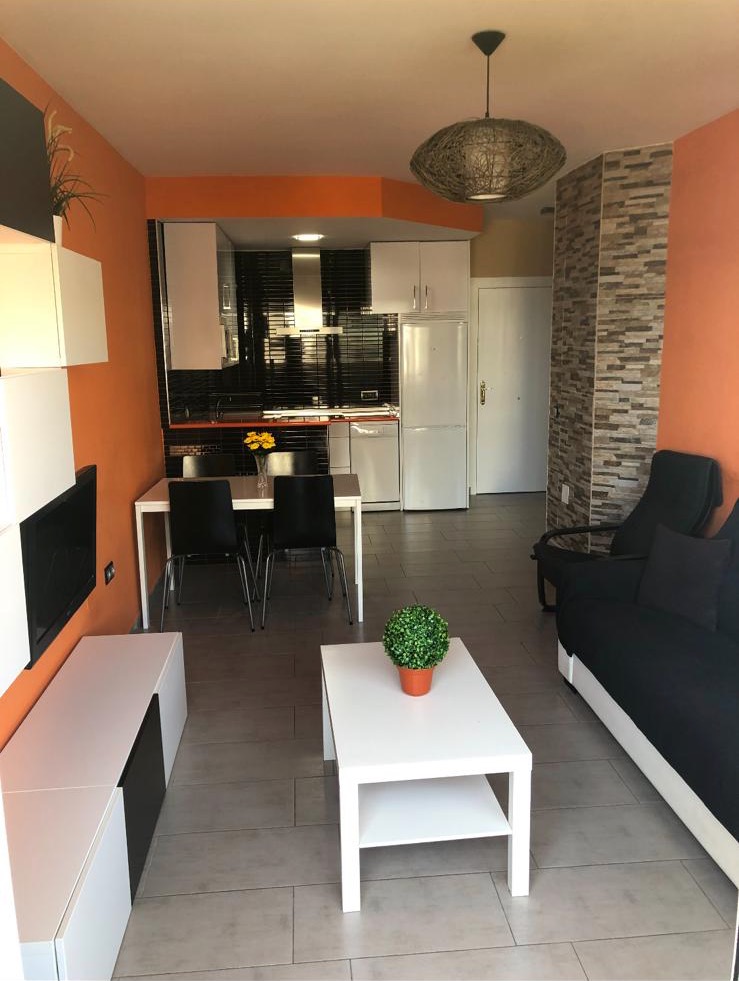 MIDDENSEIZOEN TE HUUR 01/11/2024 - 30/04/2025 MOOI APPARTEMENT MET ZEEZICHT IN BENALMÁDENA