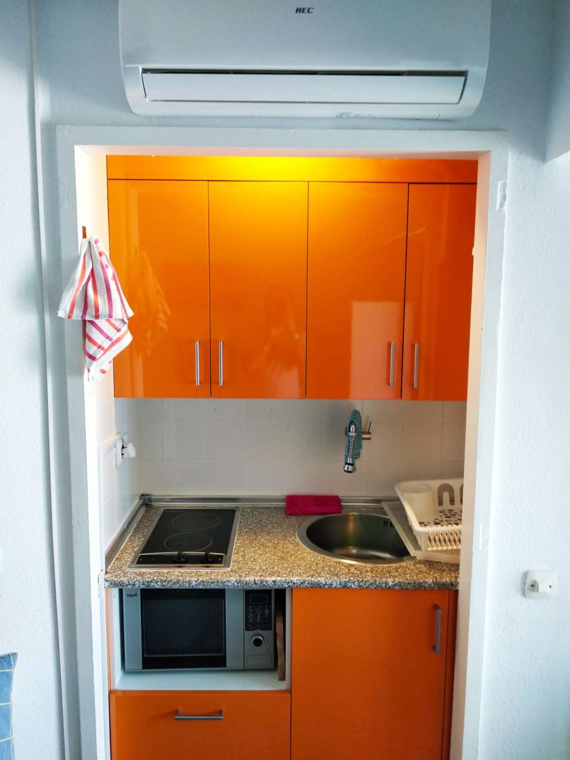 HALF SEASON. FOR RENT FROM 1.12.24 -15.6.25 BEAUTIFUL RENOVATED STUDIO ON 2ND LINE BEACH WITH SEA VIEWS IN BENALMADENA