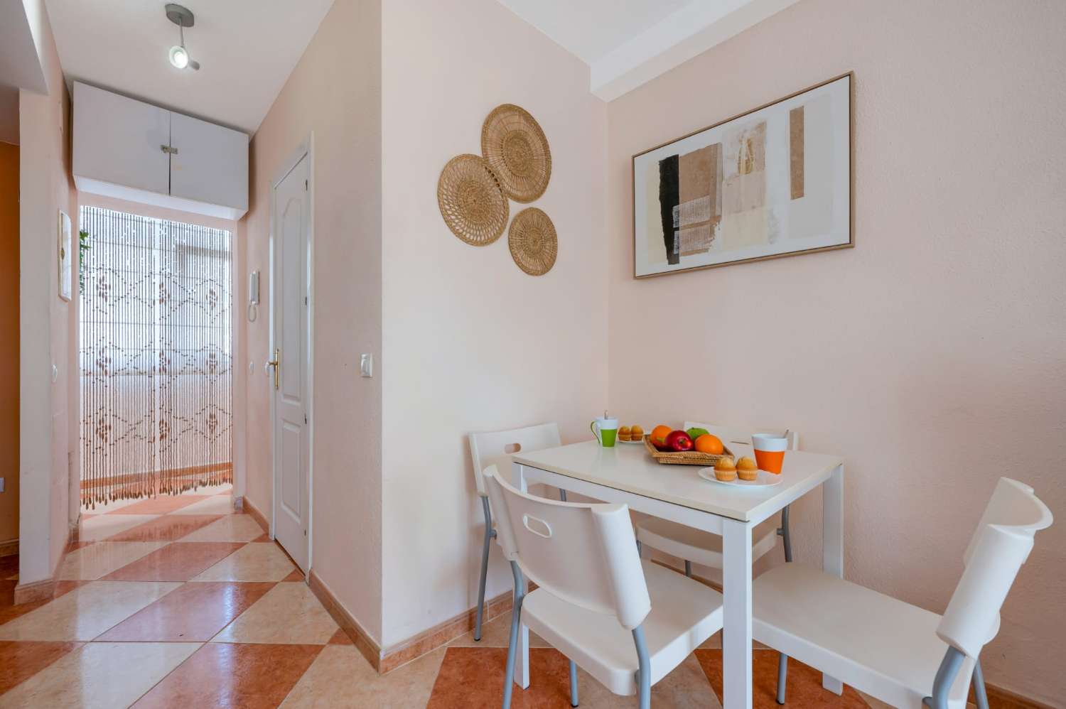 TIL LEIE FRA 01.09.2026 TIL 30.06.2027 FIN ETTROMS LEILIGHET I BENALMADENA, COSTA.