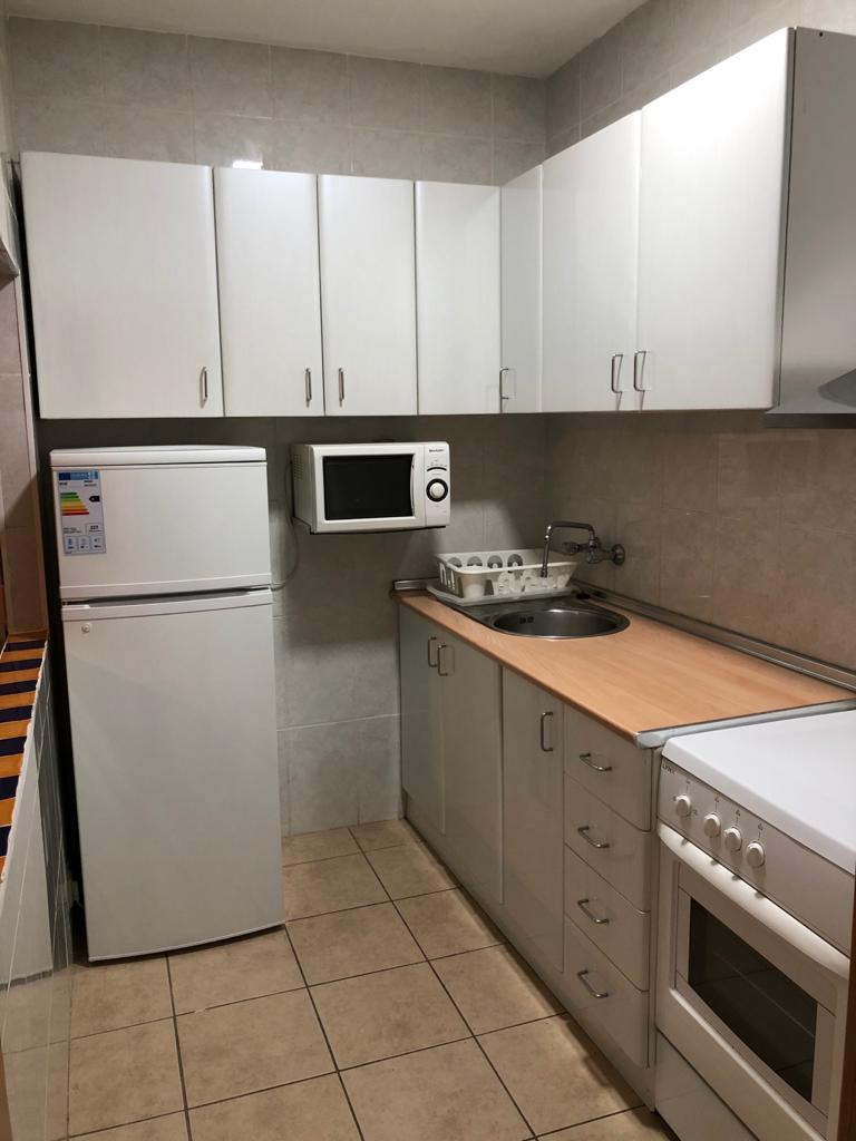 Se alquila MEDIA TEMPORADA desde ahora - 30/06/2026 bonito apartamento en Playamar (Torremolinos)