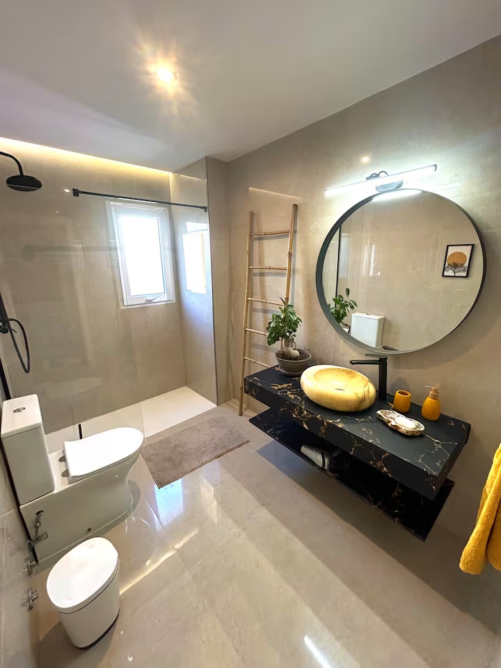 IN AFFITTO DAL 01/09/2026 AL 30/06/27 MAGNIFICA VILLA IN ARROYO DE LA MIEL (BENALMADENA)