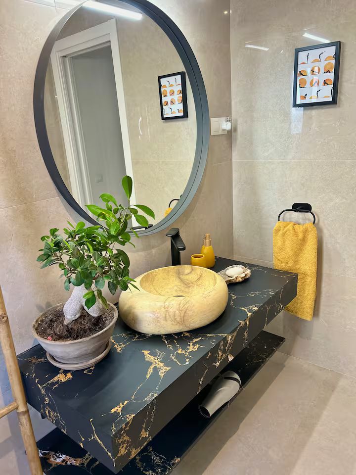 IN AFFITTO DAL 01/09/2026 AL 30/06/27 MAGNIFICA VILLA IN ARROYO DE LA MIEL (BENALMADENA)