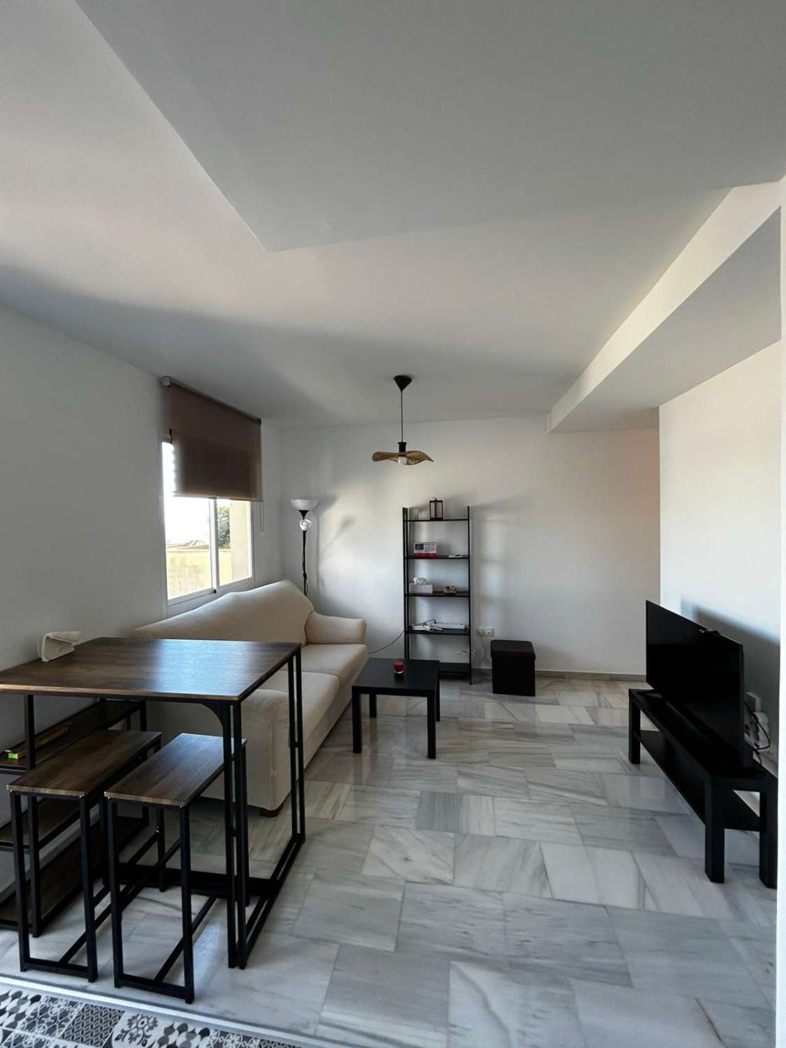 BEL APPARTAMENTO CON VISTA SUL MARE IN AFFITTO A LUNGO TERMINE NELLA ZONA DI TORREBLANCA (FUENGIROLA)