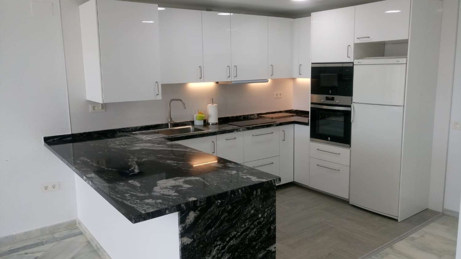 Appartamento in affitto a Benalmádena