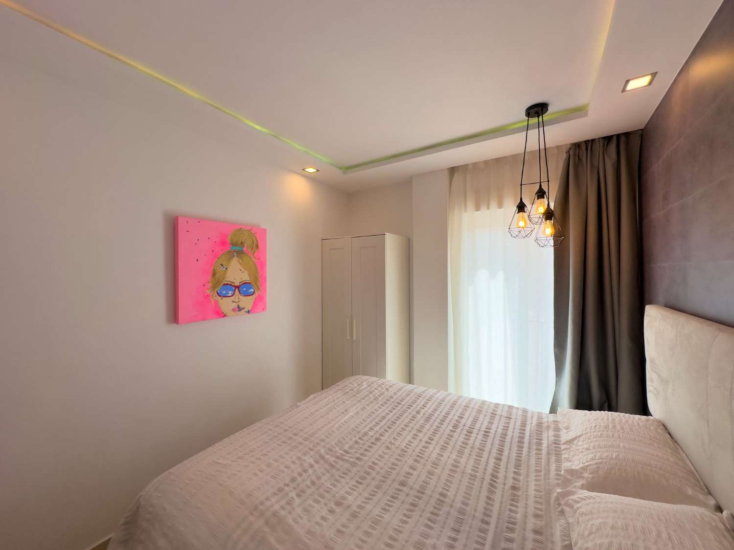 TIL LEIE TIL 30.6.26 OG FRA 01.09.2026 TIL 30.06.2027 FIN DUPLEX NÆR STRANDEN I BENALMADENA