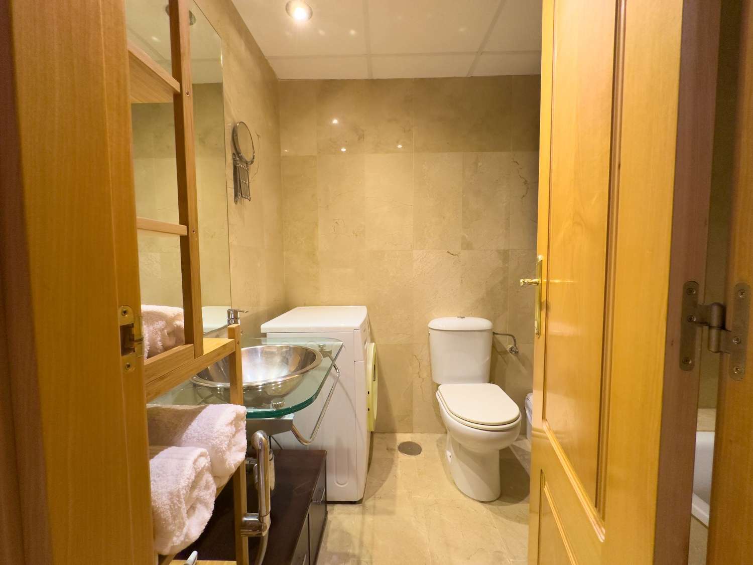 TIL LEIE TIL 30.6.26 OG FRA 01.09.2026 TIL 30.06.2027 FIN DUPLEX NÆR STRANDEN I BENALMADENA