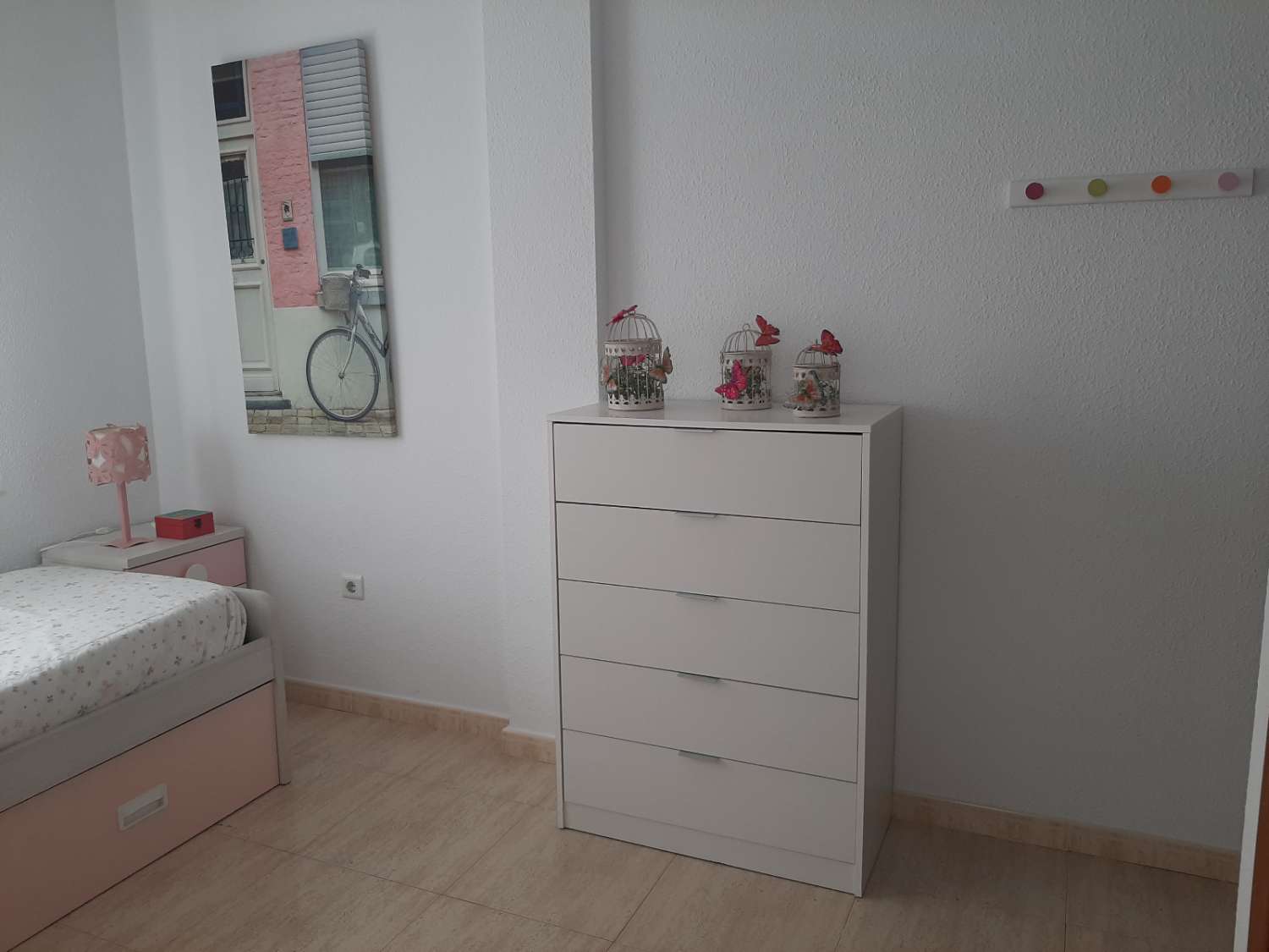 FIN LEILIGHET I FØRSTE ETASJE TIL LEIE FRA 1.9.26 TIL 30.6.27 I BENALMADENA.