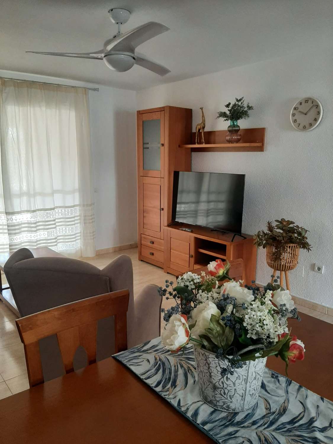 FIN LEILIGHET I FØRSTE ETASJE TIL LEIE FRA 1.9.26 TIL 30.6.27 I BENALMADENA.