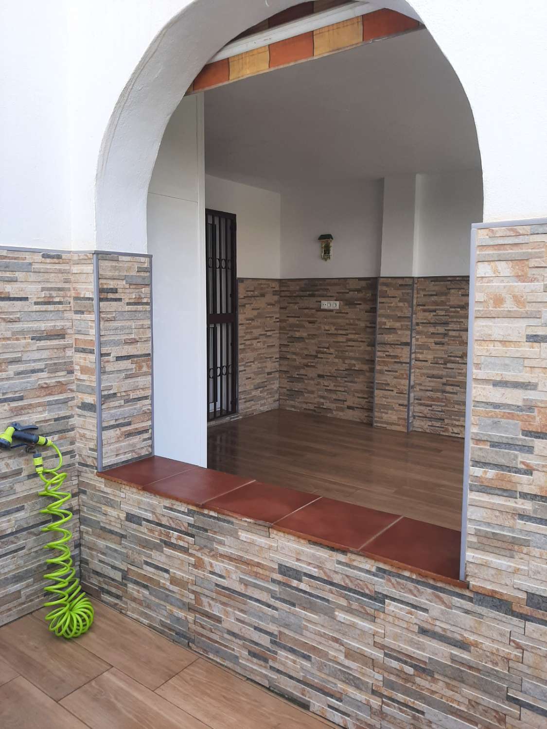 FIN LEILIGHET I FØRSTE ETASJE TIL LEIE FRA 1.9.26 TIL 30.6.27 I BENALMADENA.