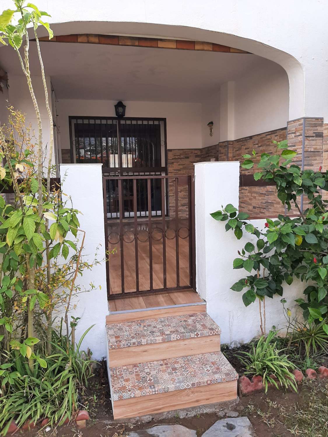 FIN LEILIGHET I FØRSTE ETASJE TIL LEIE FRA 1.9.26 TIL 30.6.27 I BENALMADENA.