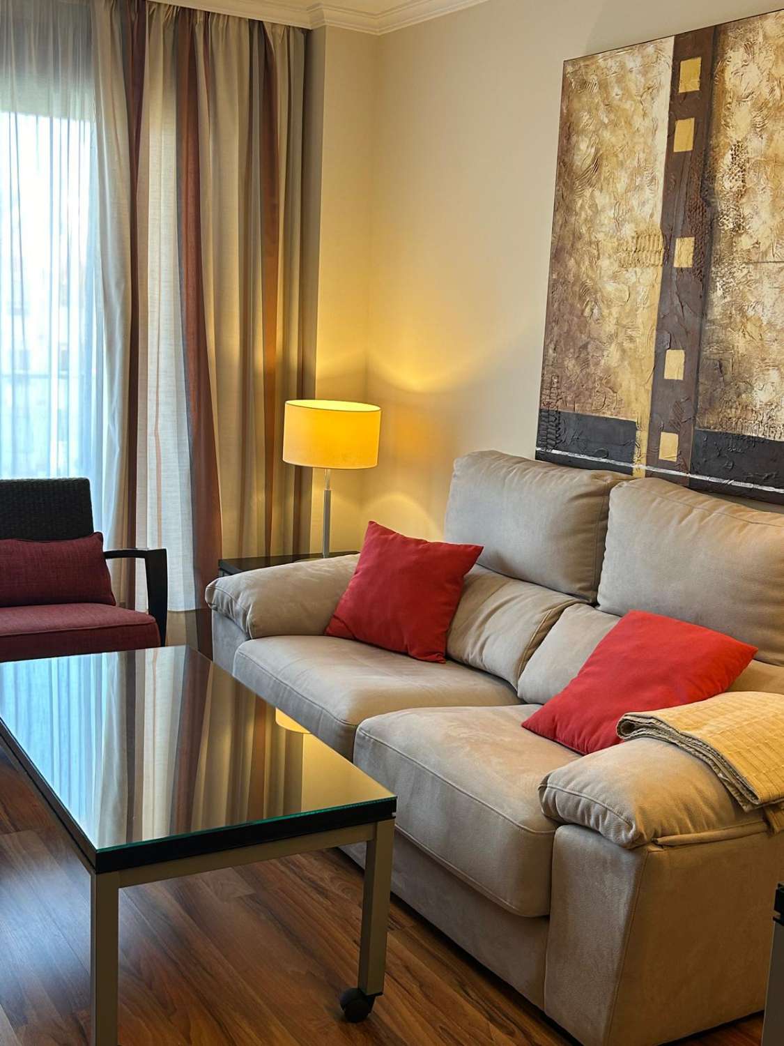 LEID FRA 17.03.2026 - 30.06.2026 OG FRA 1.10.26-20.12.26 OG FRA 16.1.27-30.6.27 VAKKER LEILIGHET MED HAVUTSIKT I BENALMADENA COSTA