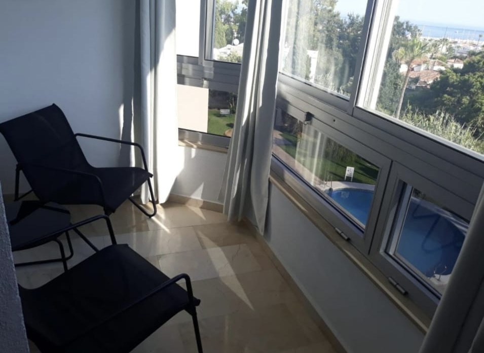Til leie fra 01.02.27 til 31.05.27 Fin leilighet med havutsikt i La Carihuela (Torremolinos)