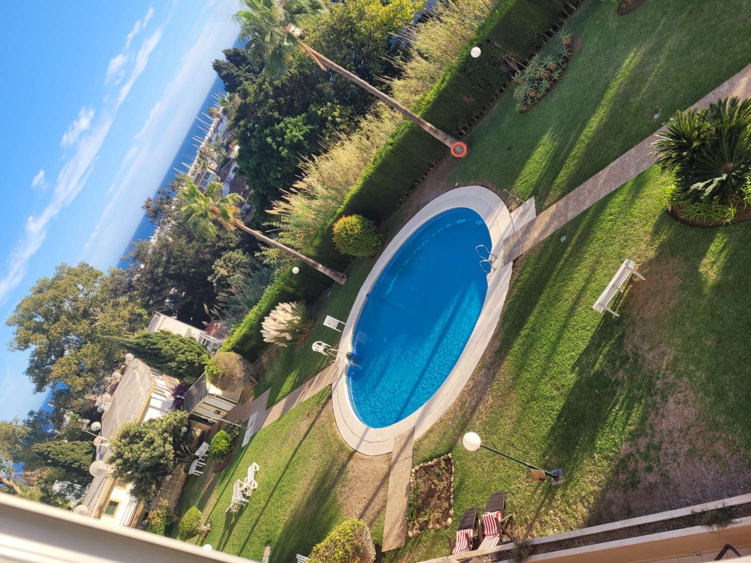 Se alquila desde 01.04.26 - 30.6.26 y desde 01/09/26-30/06/27bonito apartamento con vistas al mar en La Carihuela ( Torremolinos)