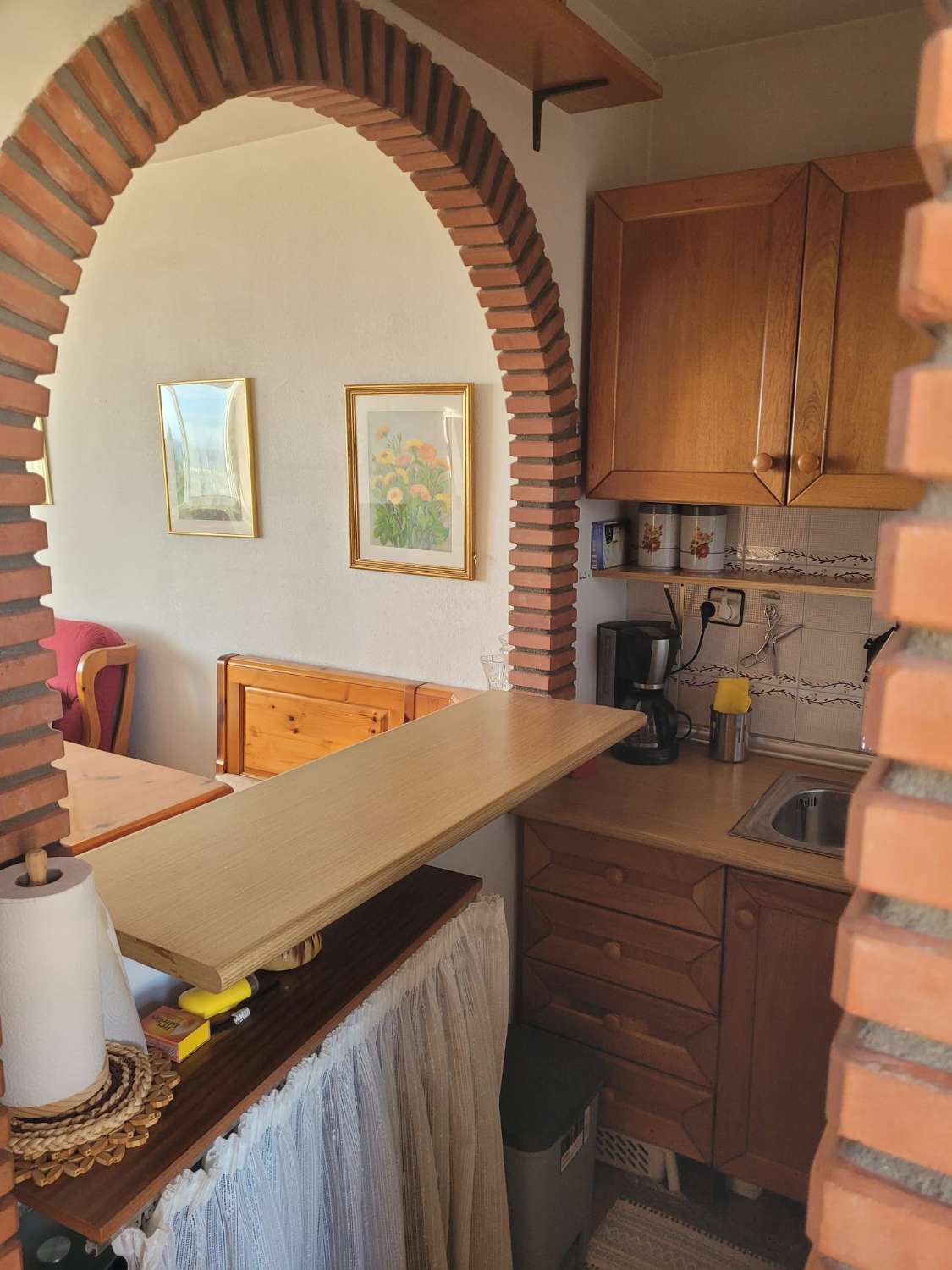 Se alquila desde 01.04.26 - 30.6.26 y desde 01/09/26-30/06/27bonito apartamento con vistas al mar en La Carihuela ( Torremolinos)