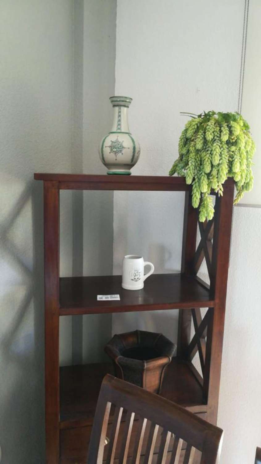 Se alquila desde 01/9/2026 - 30/6/2027 bonito apartamento en 2ª línea de playa en Benalmádena