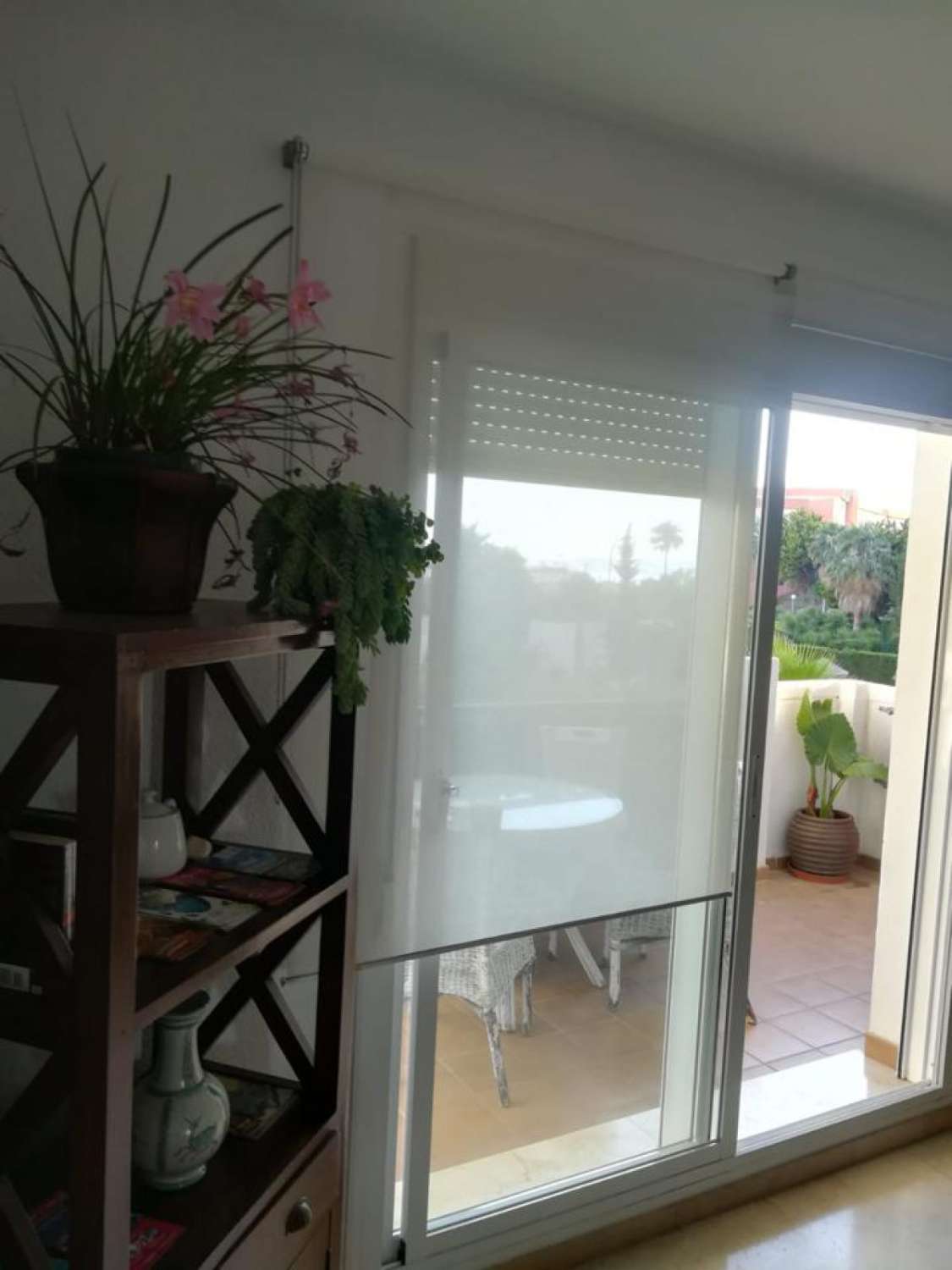 Se alquila desde 01/9/2026 - 30/6/2027 bonito apartamento en 2ª línea de playa en Benalmádena