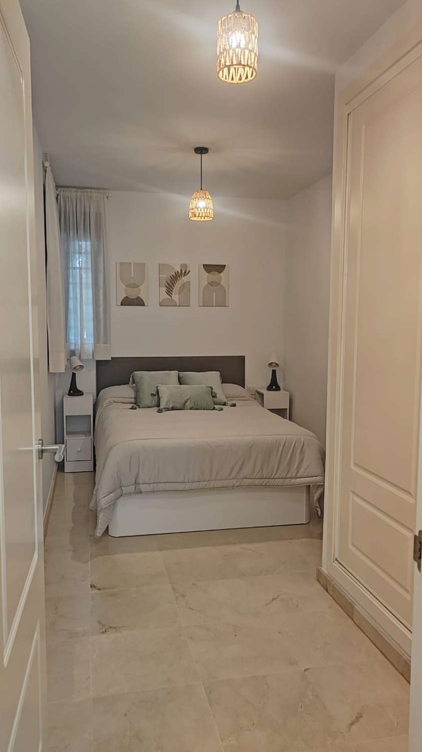 E ALQUILA DESDE AHORA HASTA 30.6.26 BONITO APARTAMENTO CERCA DE LA PLAYA EN BENALMADENA