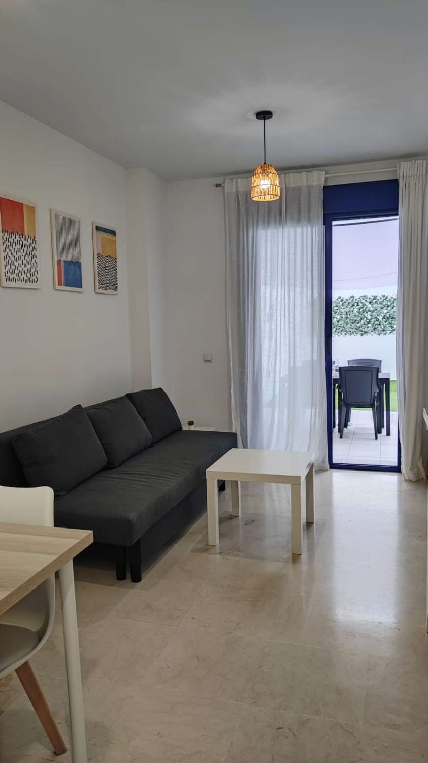 E ALQUILA DESDE AHORA HASTA 30.6.26 BONITO APARTAMENTO CERCA DE LA PLAYA EN BENALMADENA