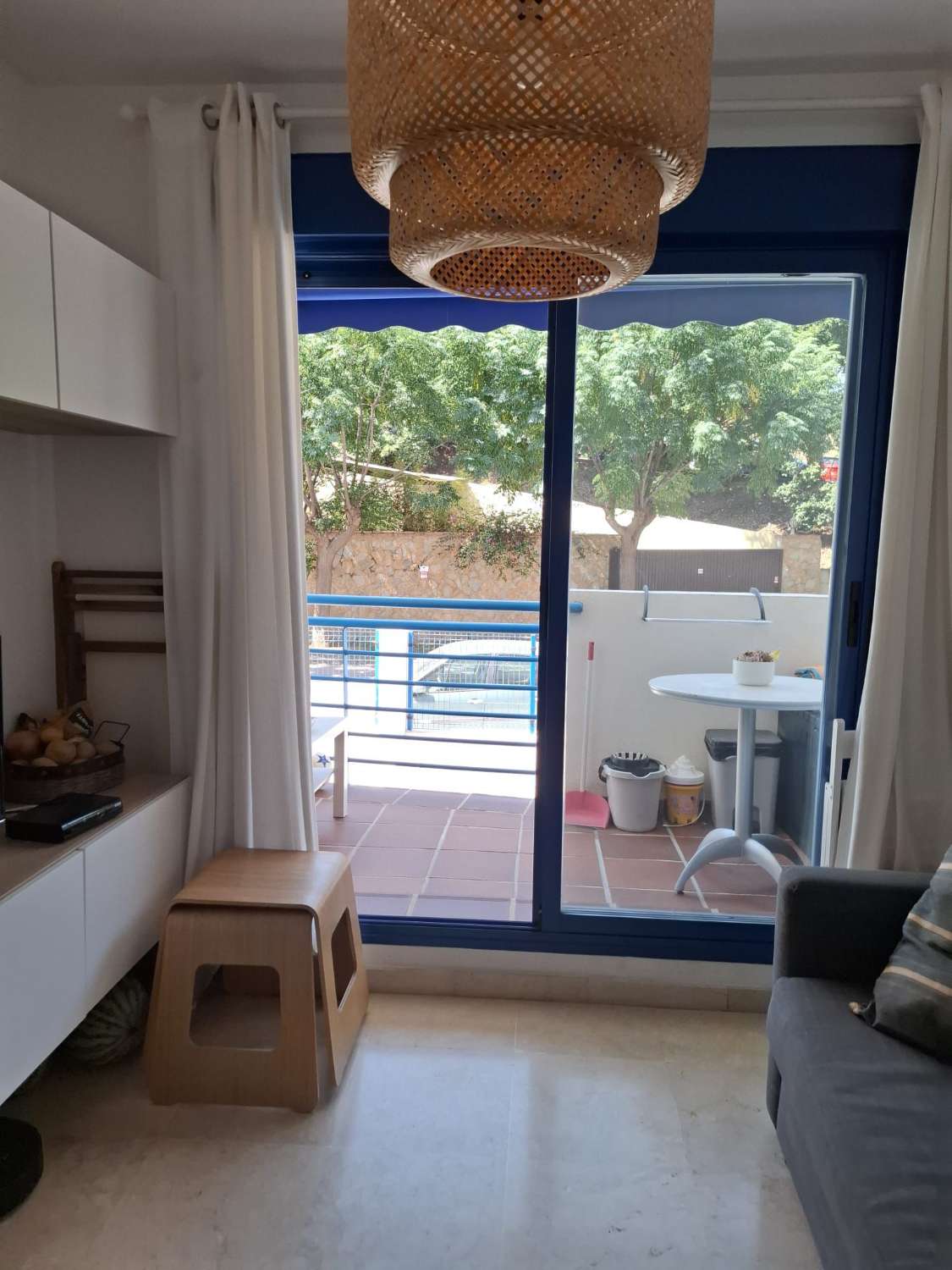 Se alquila desde ahora hasta30/6/2026 Y DESDE01/09/2026 - 30/06/2027 bonito apartamento en Benalmádena Costa a 150 metros de la playa