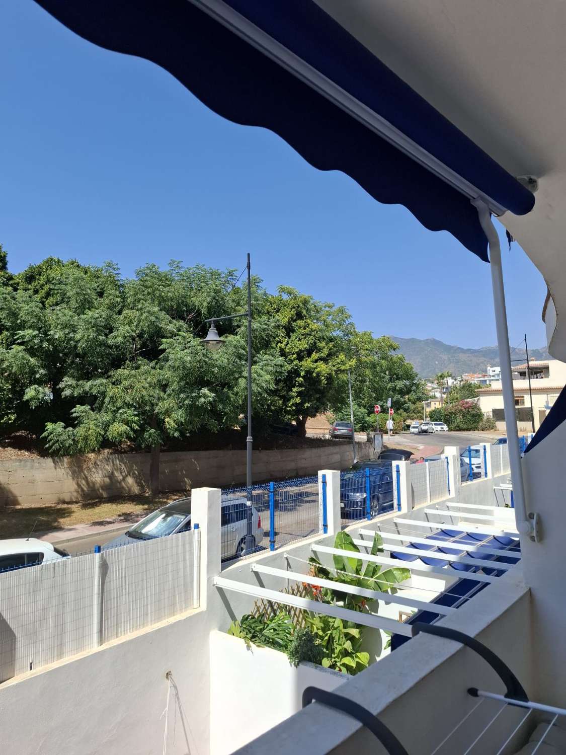 Se alquila desde ahora hasta30/6/2026 Y DESDE01/09/2026 - 30/06/2027 bonito apartamento en Benalmádena Costa a 150 metros de la playa