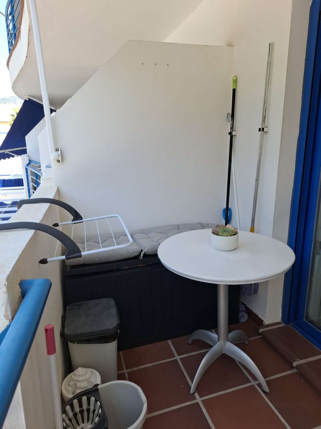 Se alquila desde ahora hasta30/6/2026 Y DESDE01/09/2026 - 30/06/2027 bonito apartamento en Benalmádena Costa a 150 metros de la playa