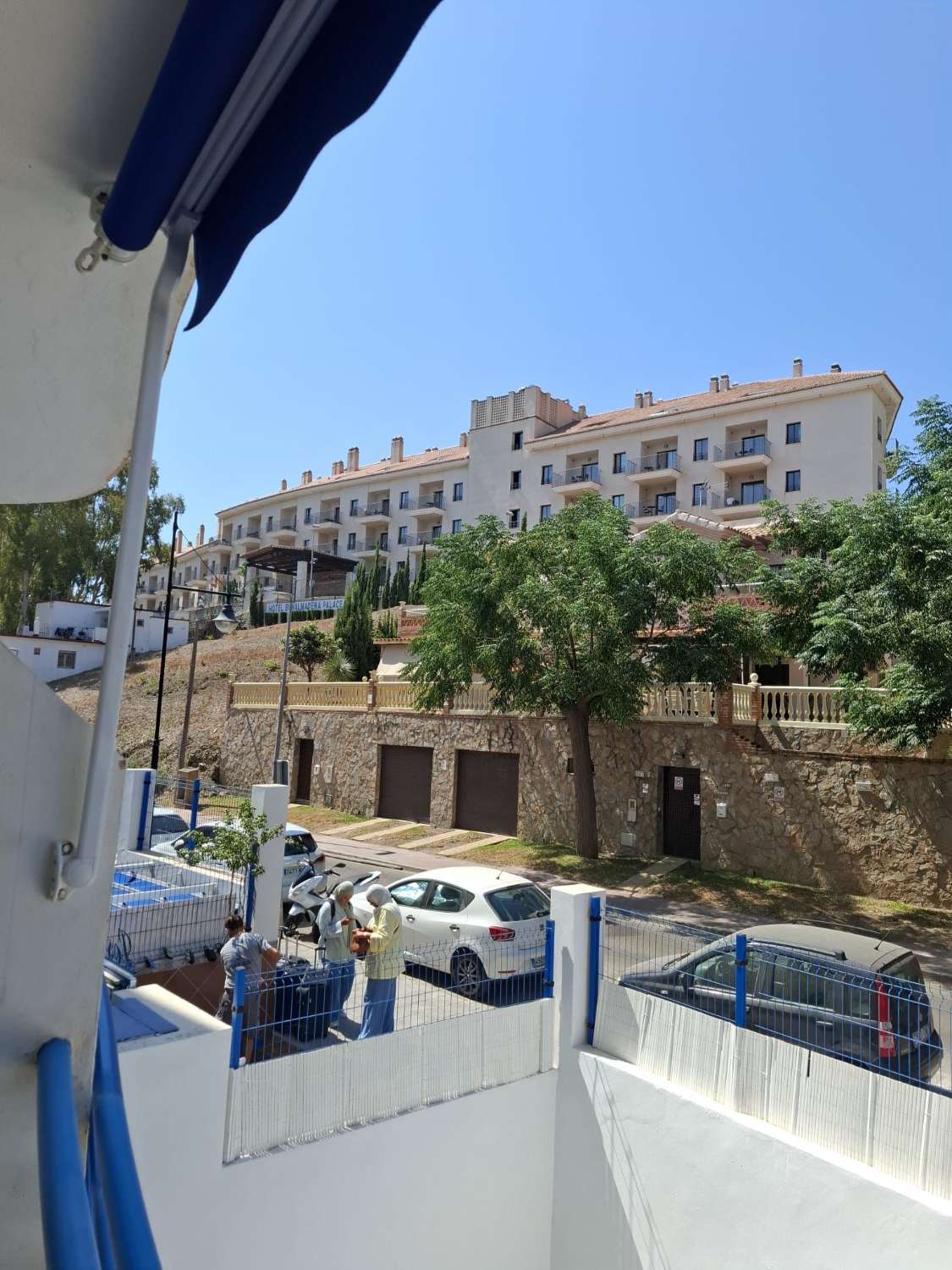 Se alquila desde ahora hasta30/6/2026 Y DESDE01/09/2026 - 30/06/2027 bonito apartamento en Benalmádena Costa a 150 metros de la playa