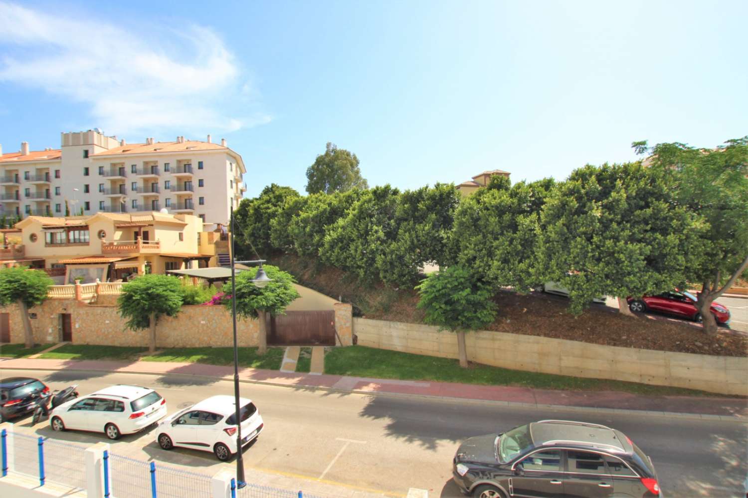 Se alquila desde 15/09/2026-31/05/2027 precioso apartamento a 200 metros de la playa en Benalmádena