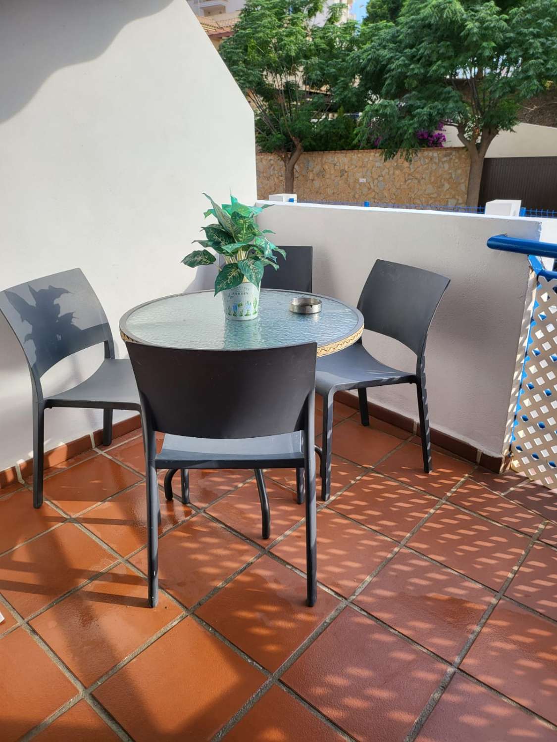 Se alquila desde 01/9/26 hasta el 30/6/2027 bonito apartamento en Benalmádena.