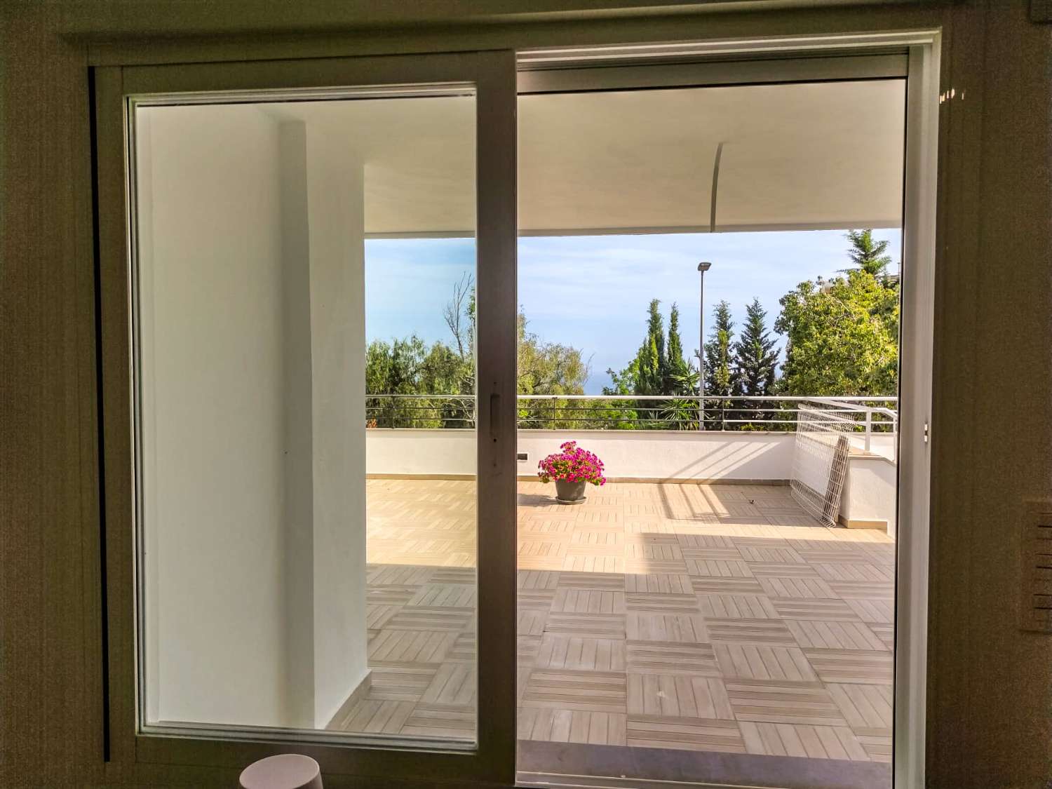 E ALQUILA HASTA 30.06.2026 Y DESDE 01/09/2026 HASTA 30/06/2027 APARTAMENTO A ESTRENAR CON VISTAS AL MAR EN ZONA SANTANGELO (ARROYO DE LA MIEL )