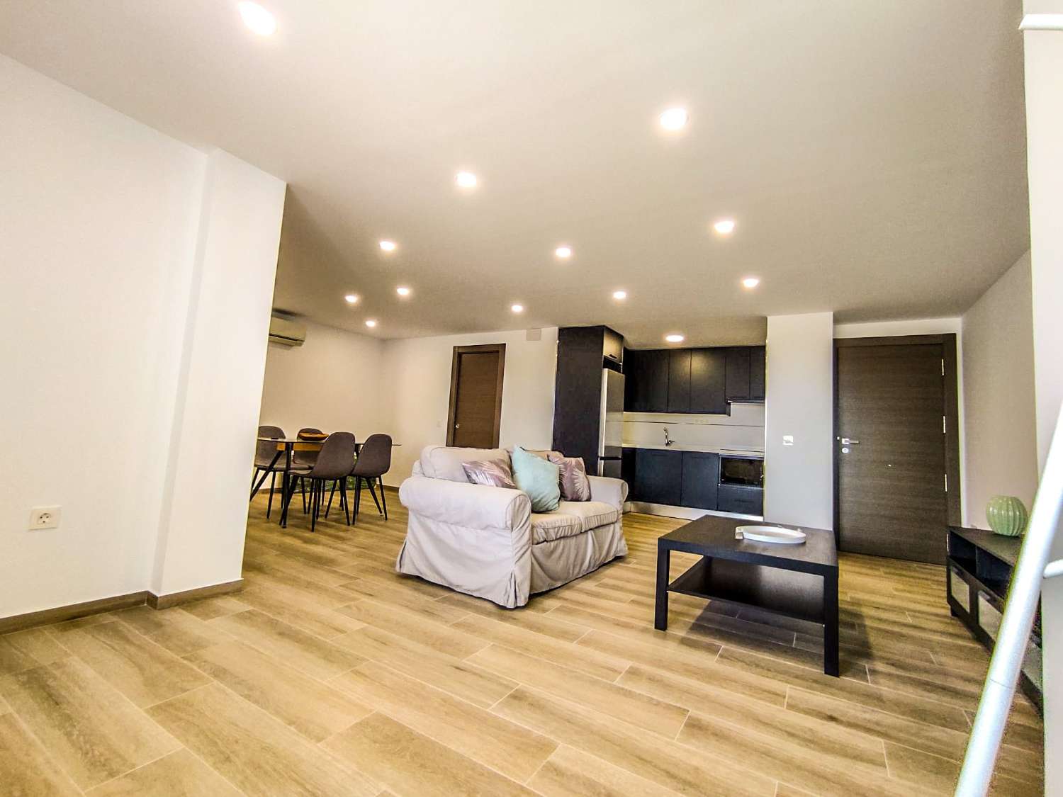 E ALQUILA HASTA 30.06.2026 Y DESDE 01/09/2026 HASTA 30/06/2027 APARTAMENTO A ESTRENAR CON VISTAS AL MAR EN ZONA SANTANGELO (ARROYO DE LA MIEL )