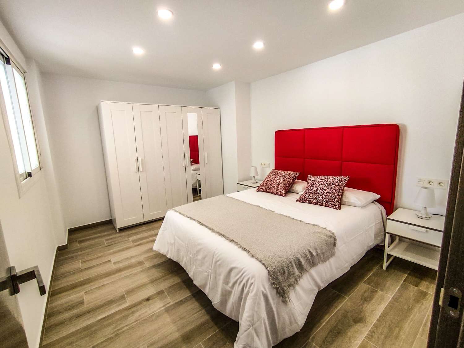 E ALQUILA HASTA 30.06.2026 Y DESDE 01/09/2026 HASTA 30/06/2027 APARTAMENTO A ESTRENAR CON VISTAS AL MAR EN ZONA SANTANGELO (ARROYO DE LA MIEL )