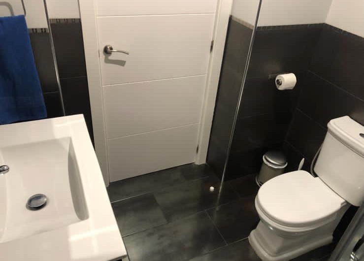 SE ALQUILA DESDE 15/10/26-21/3/27- BONITO APARTAMENTO CON VISTAS AL MAR EN BENALMÁDENA