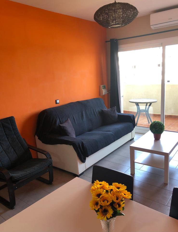 SE ALQUILA DESDE 15/10/26-21/3/27- BONITO APARTAMENTO CON VISTAS AL MAR EN BENALMÁDENA