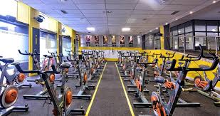 SE ALQUILA DESDE 15/10/26-21/3/27- BONITO APARTAMENTO CON VISTAS AL MAR EN BENALMÁDENA