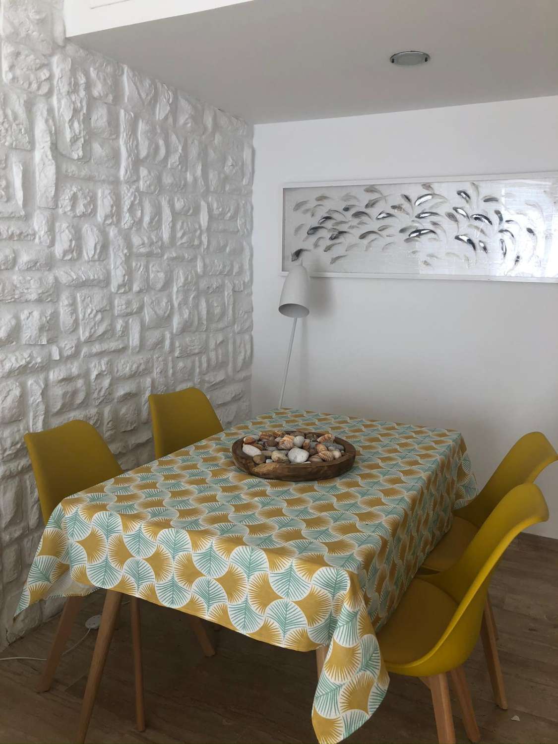 SE ALQUILA DESDE  1.9.26-30.6.27 PRECIOSO APARTAMENTO CON VISTAS AL MAR EN BENALMADENA