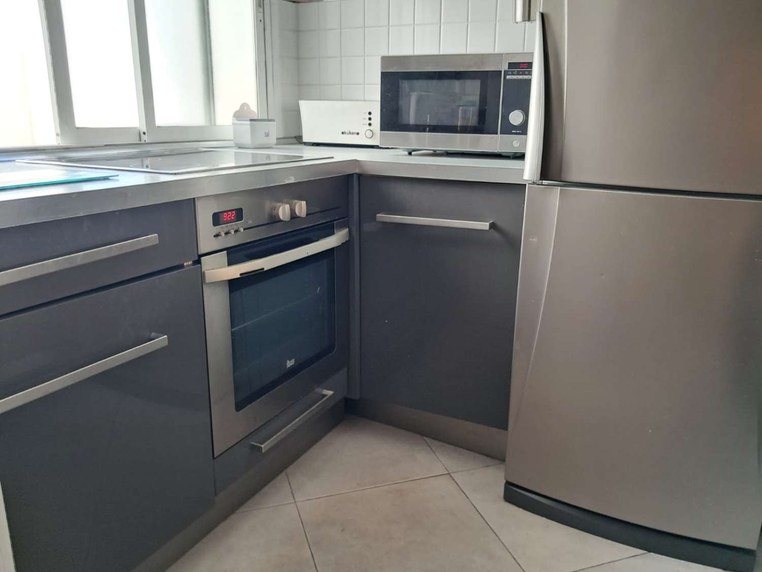 SE ALQUILA DE 1.10.26-30.06.27 BONITO APARTAMENTOCON VISTAS AL MAR EN CENTRO DE ARROYO DE LA MIEL